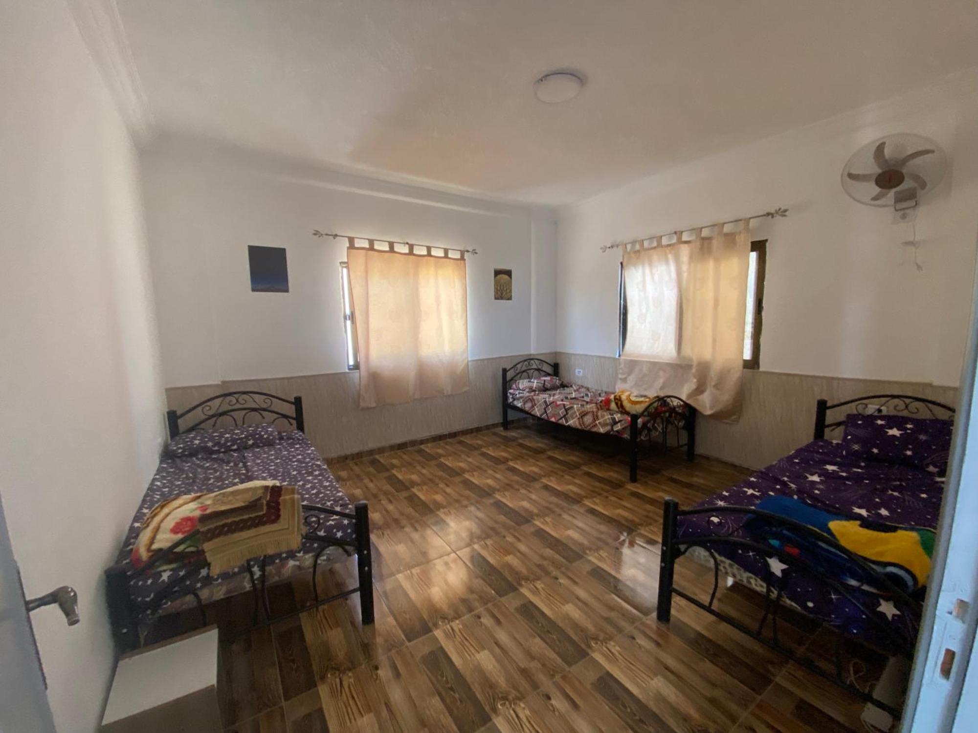 Jar Alqamar Chalet -شاليه جار القمر Jarash Bagian luar foto